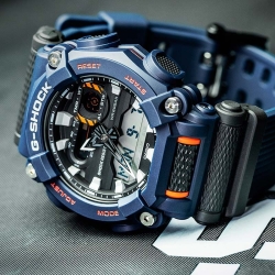 Reloj Casio G-Shock Classic de hombre en azul con detalles naranja, GA-900-2AER.