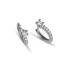 Aros de oro blanco con diamantes Black & White Jewellery, de Superoro.