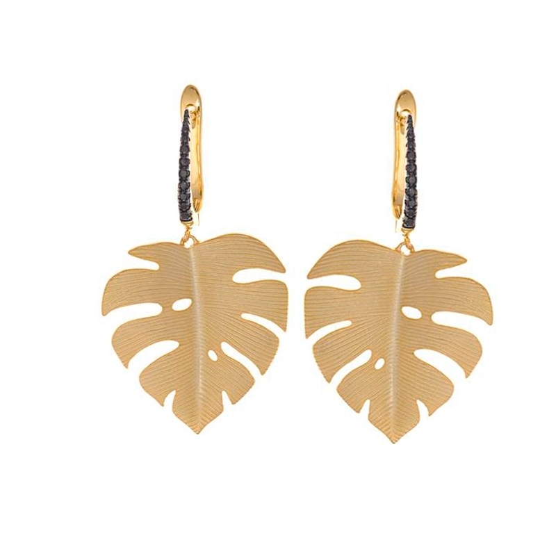 Pendientes largos de plata dorada con forma de hoja, de Salvatore Plata, 151A0112.