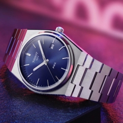 Reloj Tissot PRX de hombre en acero y esfera azul, T1374101104100.