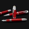 Parte de la colección Montblanc Grandes Personalidades, dedicado a Enzo Ferrari.