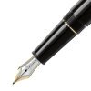 Pluma Montblanc Meisterstück Classique en resina negra y dorado, 106513, plumín F