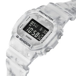 Reloj Casio G-Shock de hombre en estampado glaciar y pantalla negra, DW-5600GC-7ER.