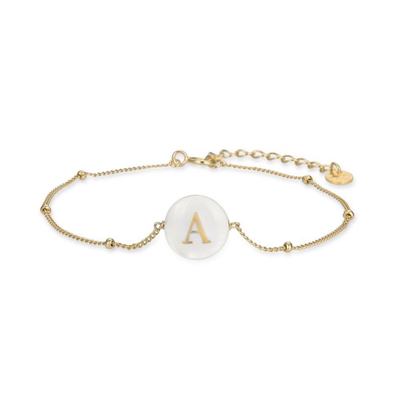 Pulsera de plata dorada con letra A y nácar, Alphabet de Luxenter, BX206Y115A.