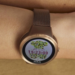 Reloj smartwatch Rond Connect de acero IP rosado con correa de silicona nude