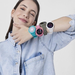 Colección de smartwatches Tous Smarteen Connect para chicas en resina de colores.