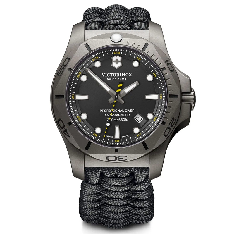 Reloj Victorinox INOX Professional Diver en titanio y correa paracord, V241812.