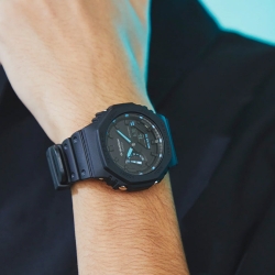 Reloj G-Shock de hombre multifunción negro con detalles azules, GA-2100-1A2ER.