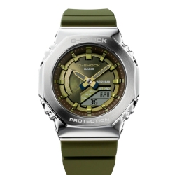 Reloj G-Shock unisex multifunción en acero IP y resina color verde, GM-S2100-3AER.