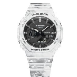 Reloj G-Shock de chicos en resina efecto hielo y esfera negra, GAE-2100GC-7AER.