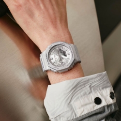 Reloj G-Shock edición especial retrofuturista resina plateada, GA-2100FF-8AER