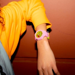 Reloj G-Shock S de mujer en rosa y esfera amarillo, GMA-S2100BS-4AER.