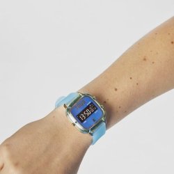 Reloj Tous D-Logo Fresh policarbonato en azul con dorado, 200351058.
