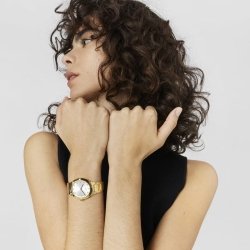 Reloj Tous Karat Oval dorado y circonitas en esfera, 200351055.