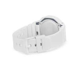 Colección G-Shock Classic Carbon Core Guard de mujer con refuerzo de carbono.