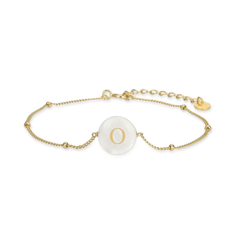 Pulsera de plata dorada con letra O sobre nácar Alphabet de Luxenter, BX206Y115O.