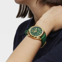 Reloj Tous Now automático con GMT en dorado y correa verde, 3000133600.