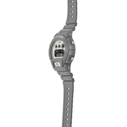 Reloj G-Shock en gris con esfera blanca luminiscente, DW-6900HD-8ER.