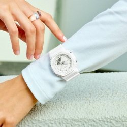 Reloj G-Shock analógico-digital sostenible en blanco, GMA-P2100-7AER.