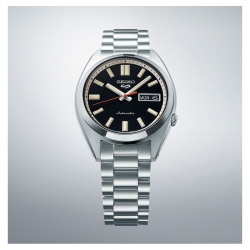 Reloj Seiko 5 Sports SNXS Style en acero y esfera negra, SRPK89K1.