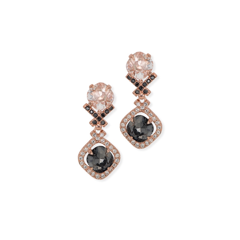 Pendientes largos de plata rosé y Swarovski® de Maximo Betro.