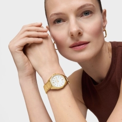 Reloj Tous Now Lady en acero dorado y esfera de nácar, 3000141300.