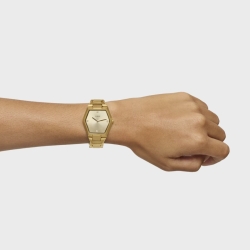 Reloj Tous Karat de mujer en acero dorado y caja romboidal, 3000136500.