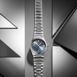 Reloj Frederique Constance Highlife esfera celeste y diamantes FC-240LND2NH26B.