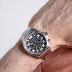 Reloj Viceroy Heat de hombre, cronógrafo y detalles en rojo 401373-14.