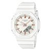 Reloj G-Shock de mujer en blanco y detalles rosé, GMA-P2100M-7AER.