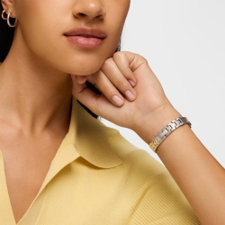 Reloj Tous Icon Charm bicolor rosé con esfera nácar, 3000144500.