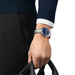 Reloj Tissot Gentleman Titanium esfera azul y 40 mm, T1274104404100.