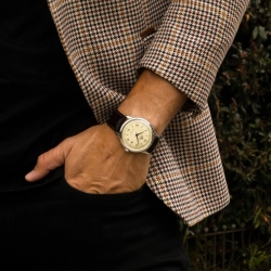 Reloj Orient Bambino automático con correa de piel marrón, TAC00009N0.