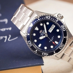Reloj Orient Mako II automático, esfera azul y 200 m, TAA02005D9.