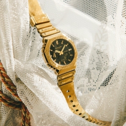 Reloj G-Shock Fine Metallic Series en dorado, GM-2100YMG-9AER.
