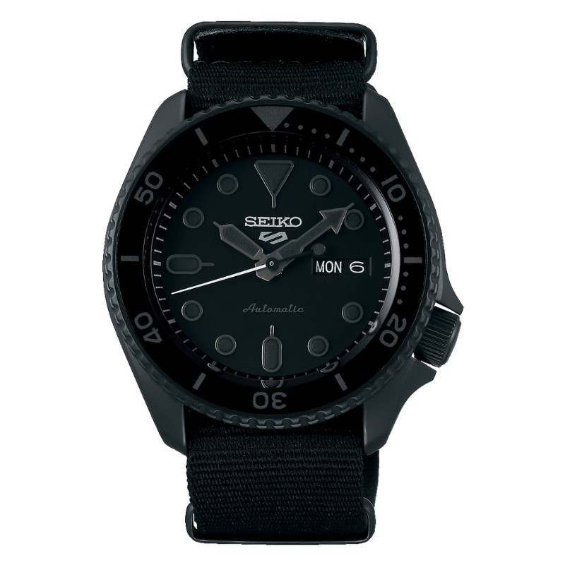 Reloj Seiko 5 Sport automático en acero negro mate, SRPD79K1.