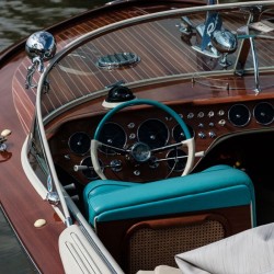 Reloj Frederique Constant edición limitada Runabout GMT  FC-350RBR5B6.