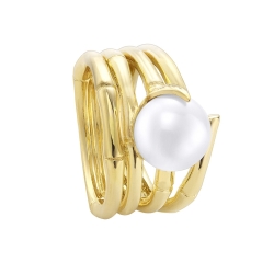 Anillo ancho en plata dorada y perla Pearl, de Durán Exquse 00506710.
