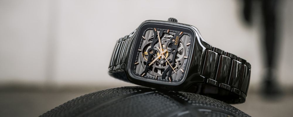 Relojes Rado True Square, diseño en cerámica.